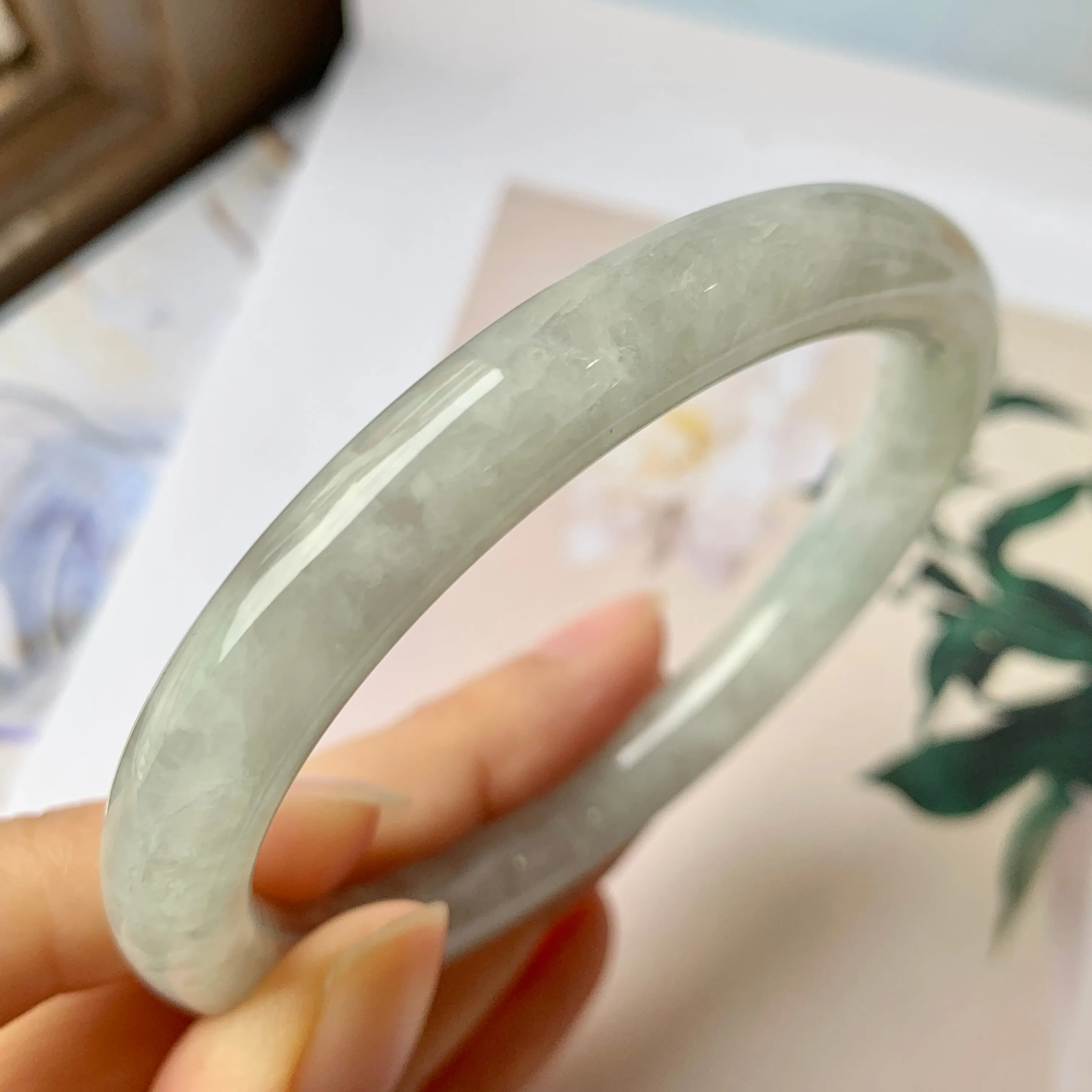 57.1 mm A-Grade Natural Light Green Jadeite Traditional Round Bangle No.151945