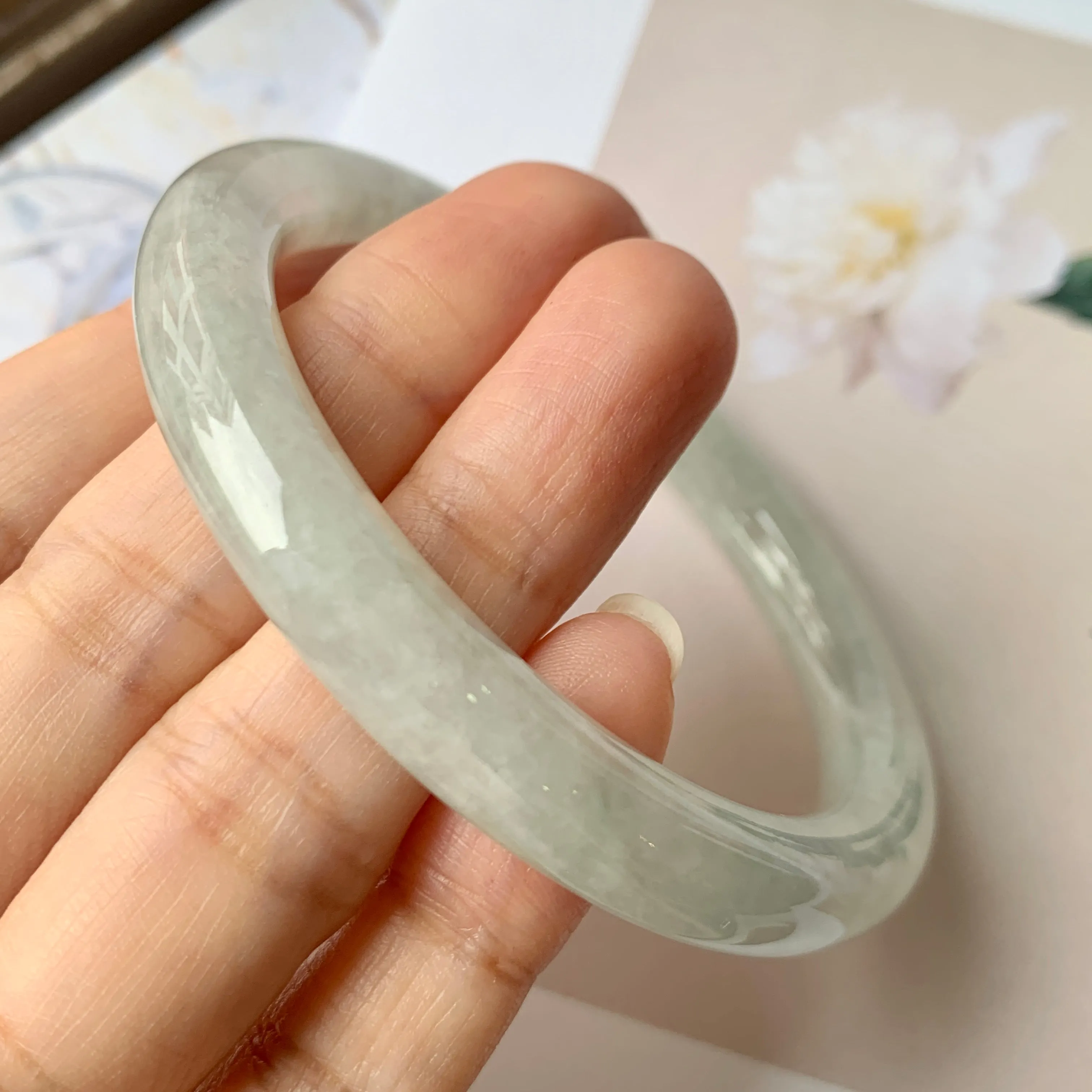 57.1 mm A-Grade Natural Light Green Jadeite Traditional Round Bangle No.151945