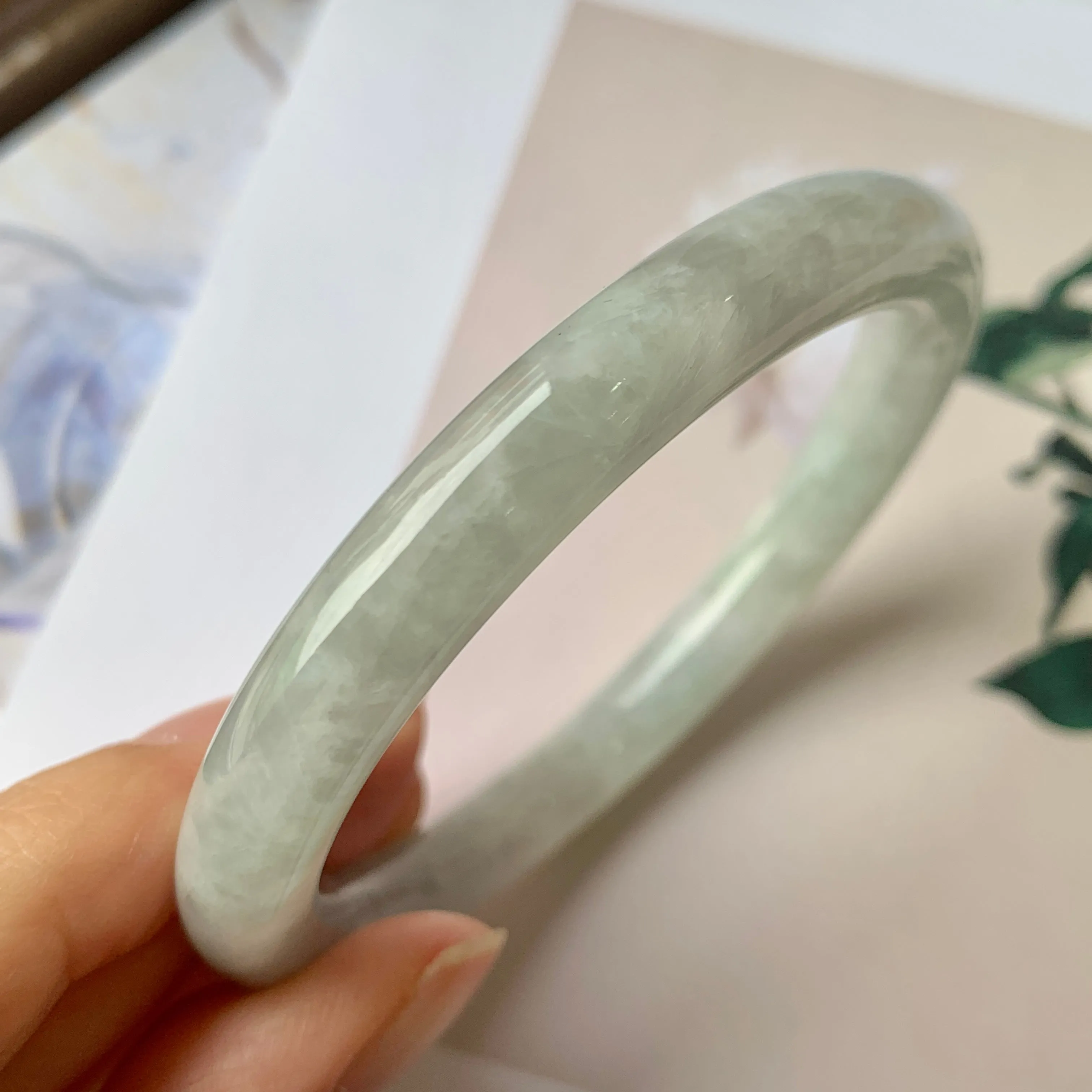 57.1 mm A-Grade Natural Light Green Jadeite Traditional Round Bangle No.151945