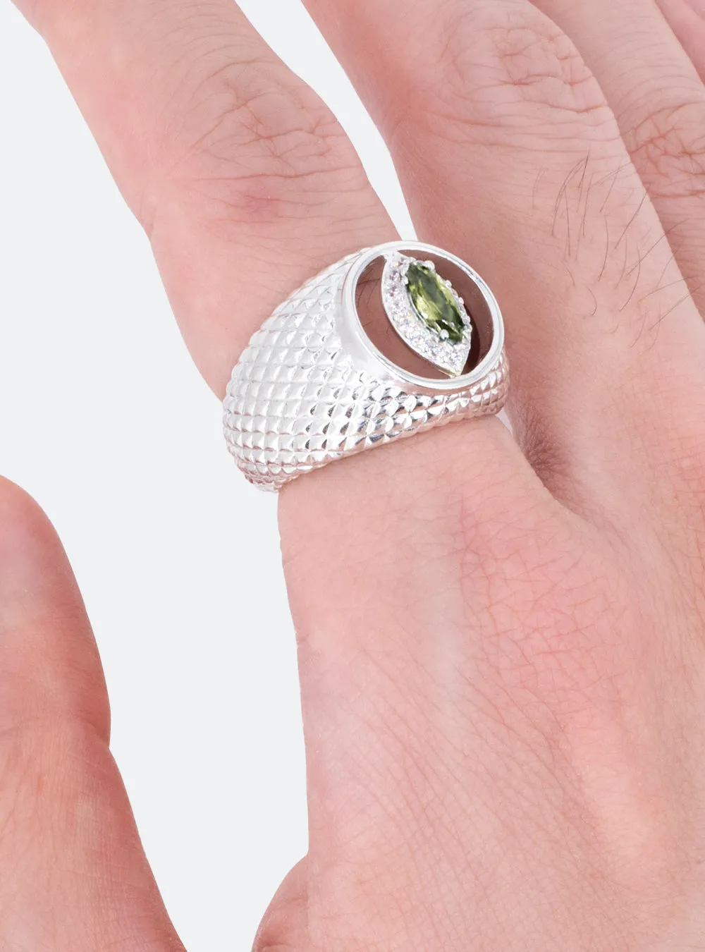 Cat-eye cutout cocktail signet ring