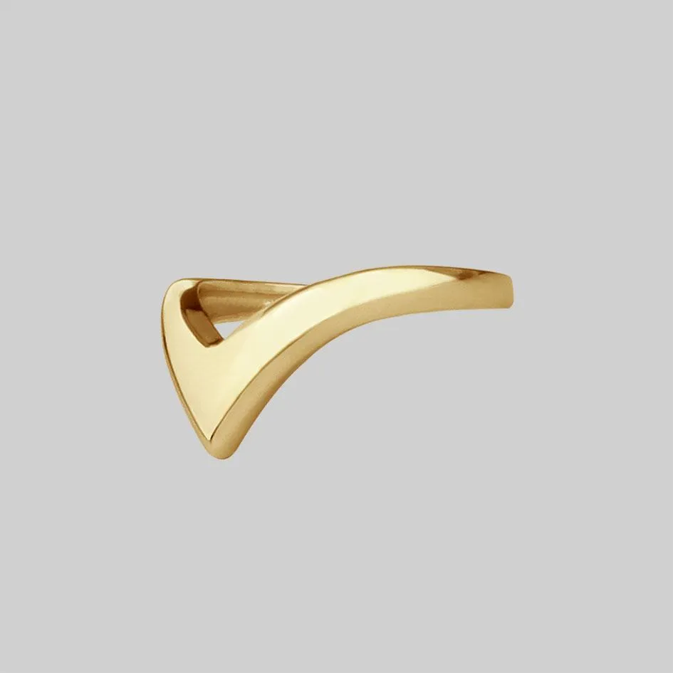 FARRAH. Deep Chevron Ring - Gold