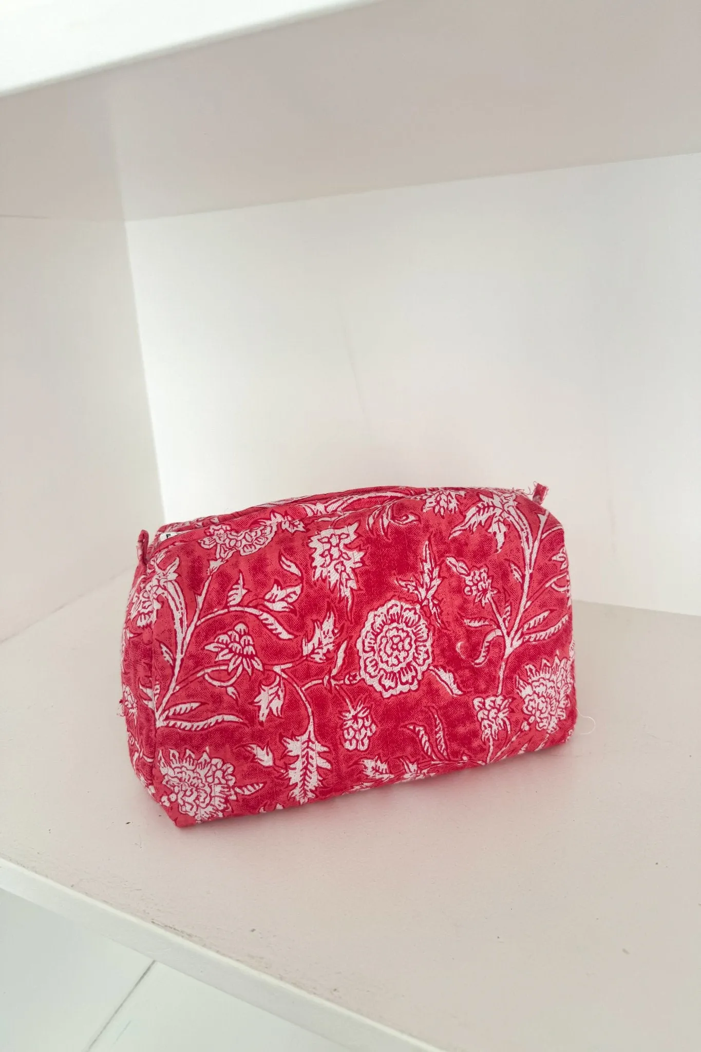 "Flower" pouch